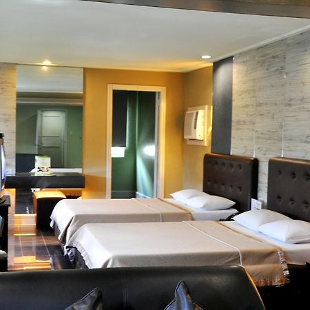 Jardin De Rosal Hotel Pasig City Exterior foto